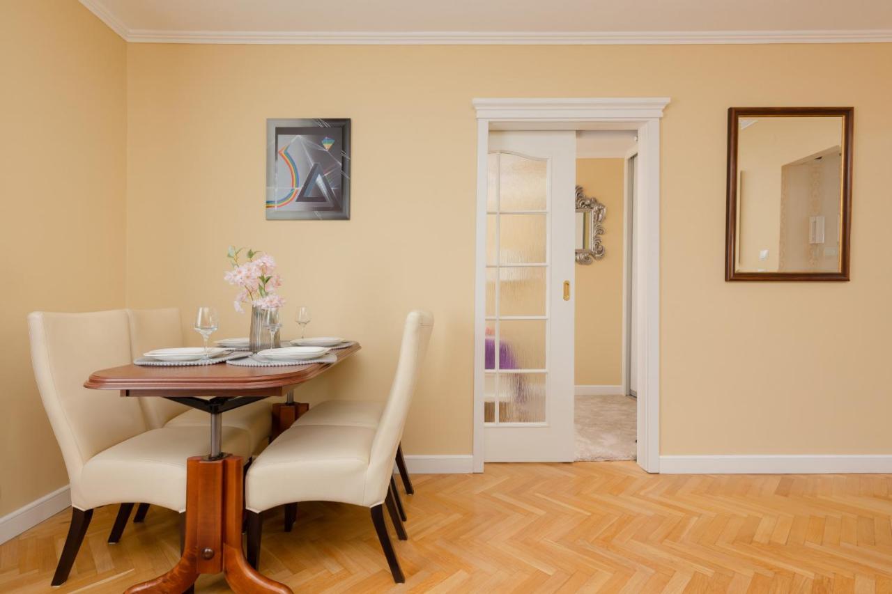 Miodowa Apartment Krasinski Garden Warsaw By Noclegi Renters Ngoại thất bức ảnh