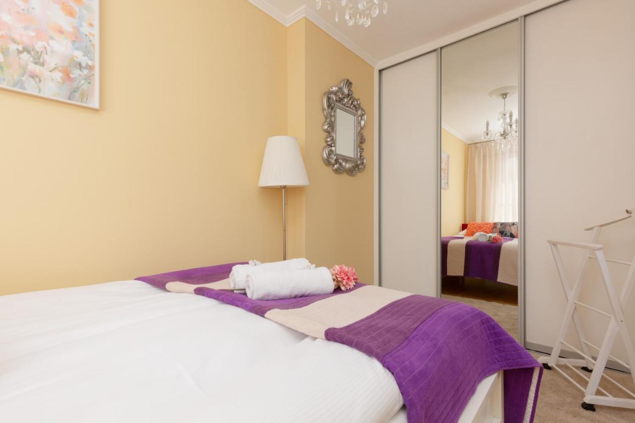 Miodowa Apartment Krasinski Garden Warsaw By Noclegi Renters Ngoại thất bức ảnh