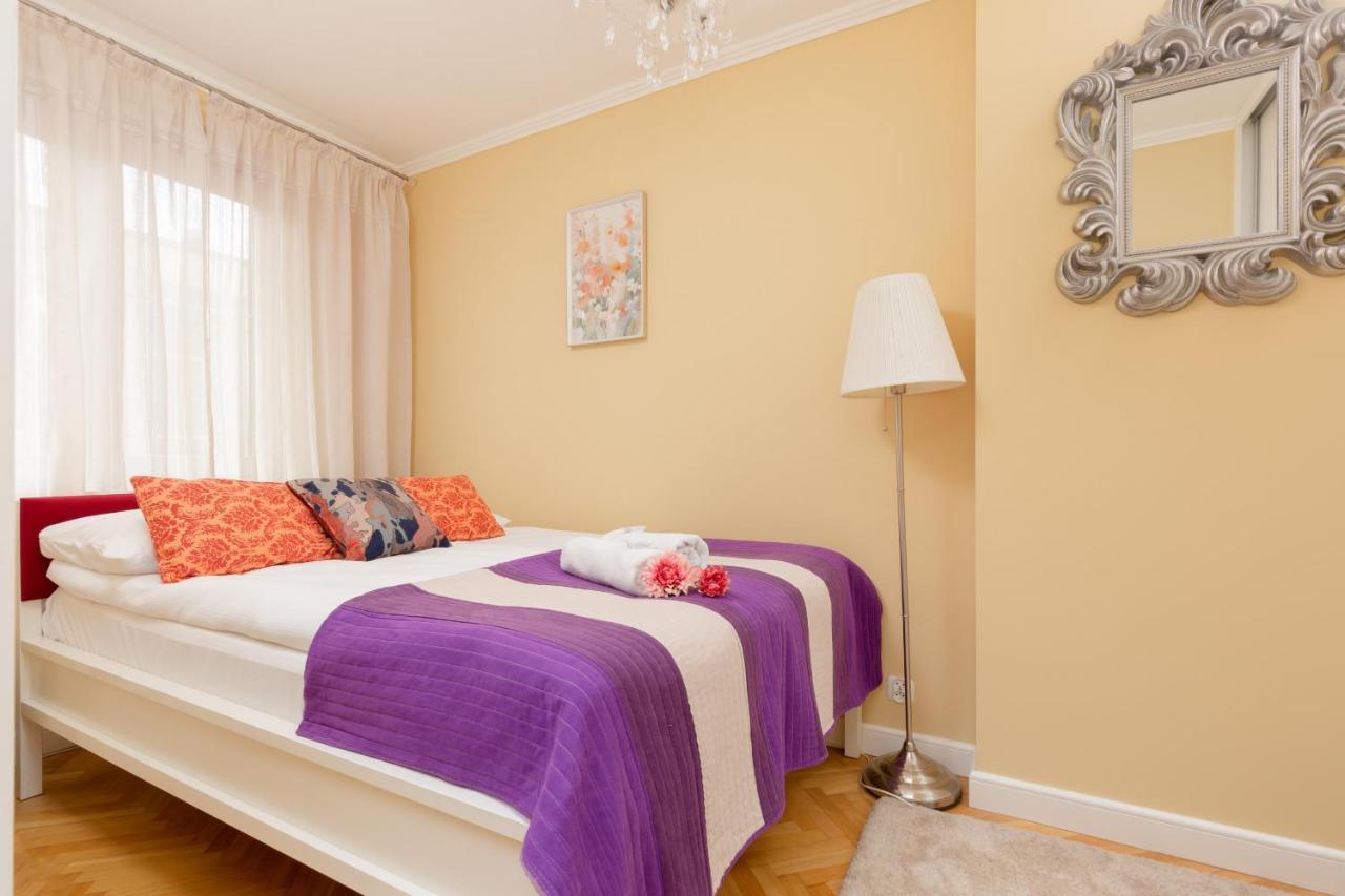 Miodowa Apartment Krasinski Garden Warsaw By Noclegi Renters Ngoại thất bức ảnh
